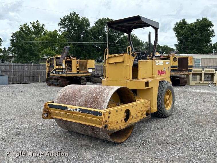 1994 Caterpillar CS-433B single drum vibratory roller - ET6255