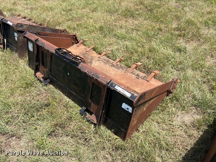 skid steer bucket - EU5828