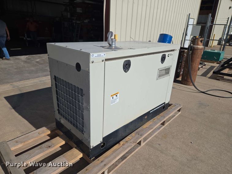 Cummins GGMB-1400104 generator - EW0469