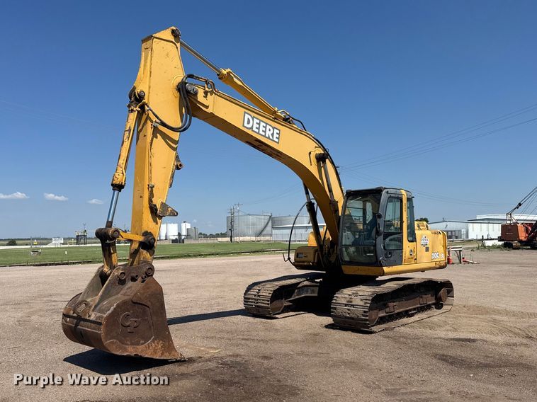 2004 John Deere 200C LC excavator - EW4964