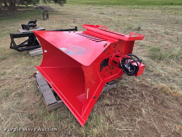 2026 GIYI BC72 skid steer rock crusher - EW8513