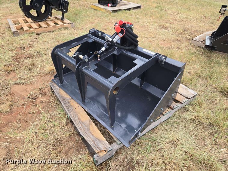 2025 LandHonor MGB-72-44W compact utility loader grapple bucket - EW8515