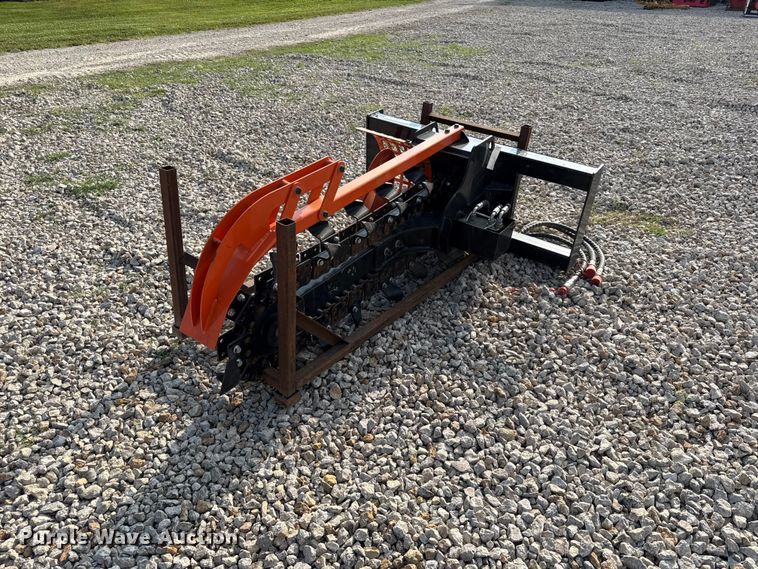 Captok D39 skid steer trencher - EX2123