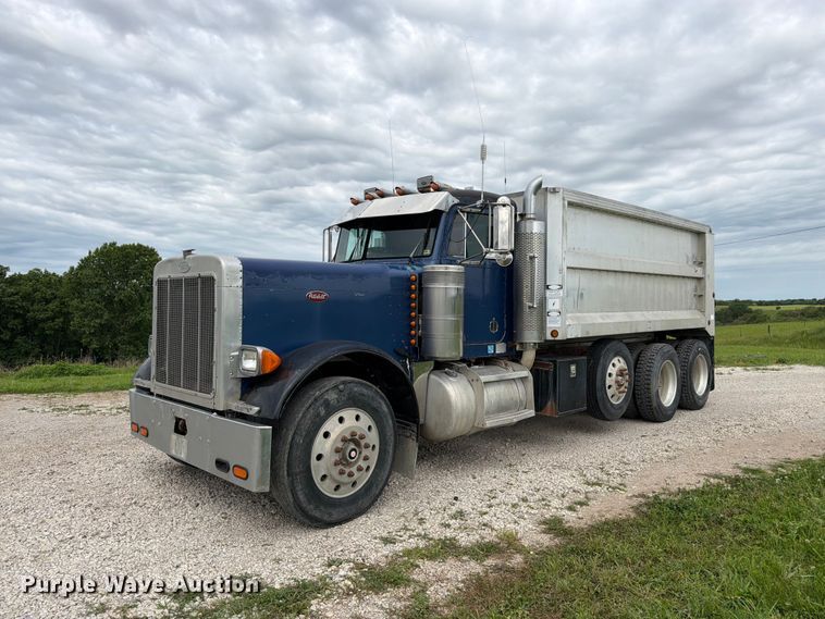 1993 Peterbilt 379 dump truck - FK3093