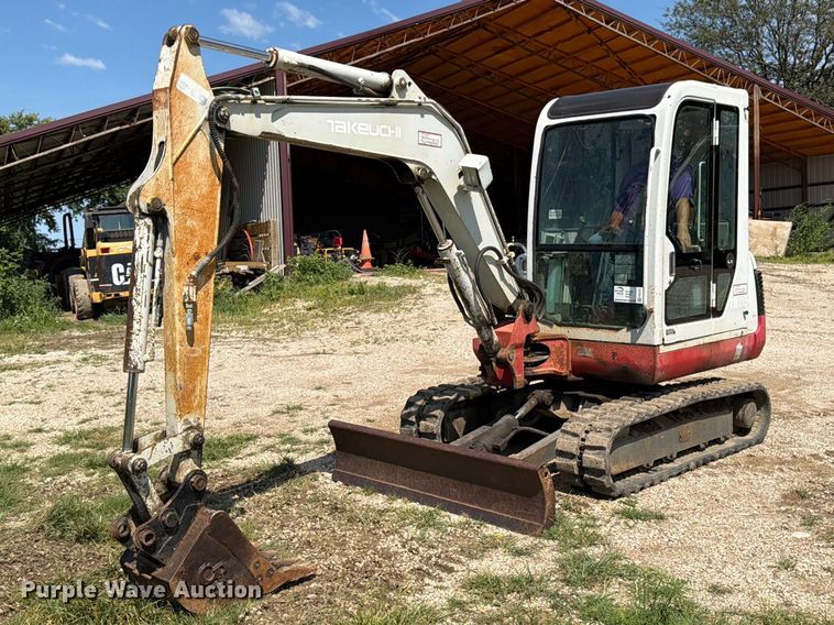 Takeuchi TB135 mini excavator - FN5757