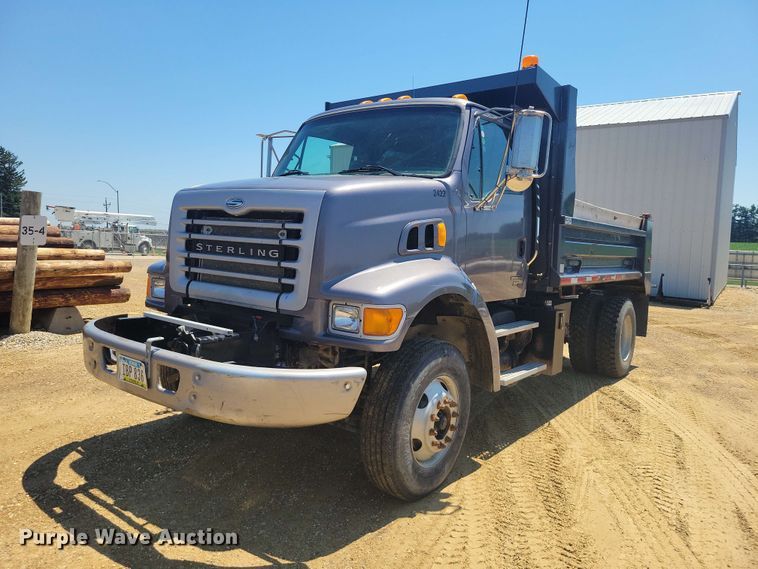 2005 Sterling L7500 dump truck - FU0035