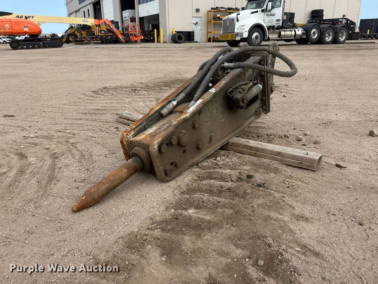 Backhoe breaker - NJ9256