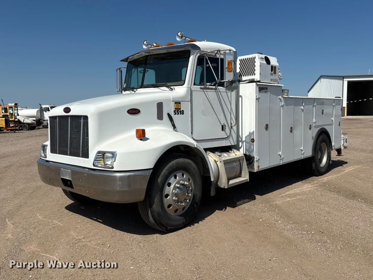 2000 Peterbilt 330 Service Truck - NM9805