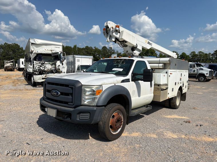 2013 Ford F450 Super Duty bucket truck - YA3095