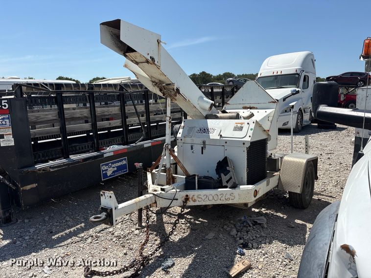 2006 Woodchuck wood chipper - YA3537