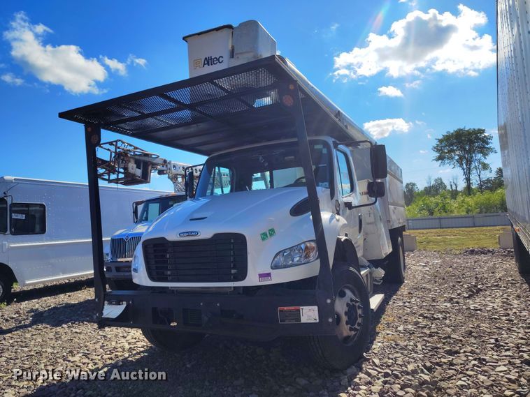 2025 Freightliner Business Class M2 forestry bucket truck - YA3937