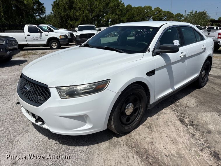 2015 Ford Taurus  - DU6400