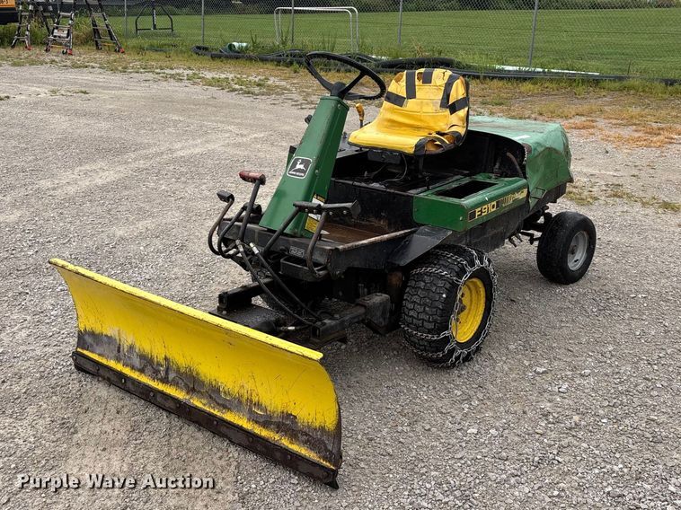 John Deere F910 lawn mower - EO4414