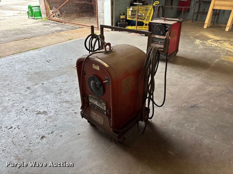 Lincoln Arc Welder Idealarc 250-250 welder - EO4426
