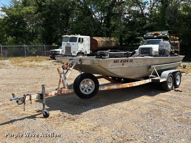 1998 Blazer boat - ER3109