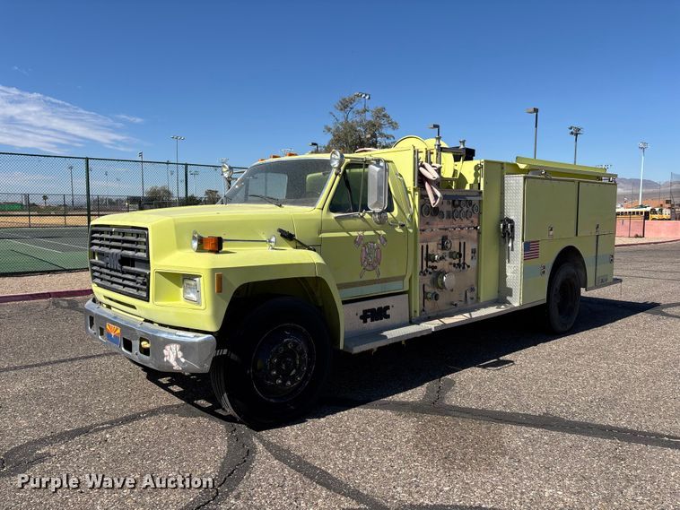 1987 Ford F800 fire truck - ER7677