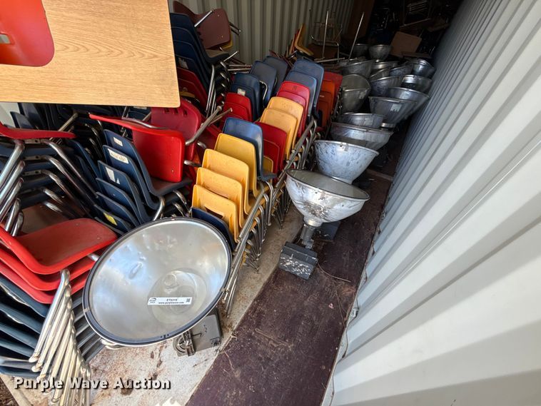 Approximately 50 stadium lights - ET6319