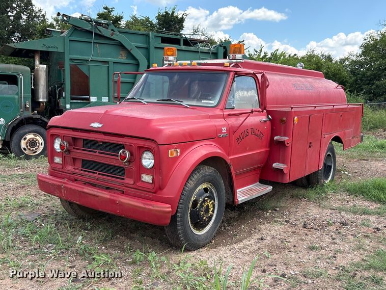 1968 Chevrolet C50 pumper fire truck - ET6492