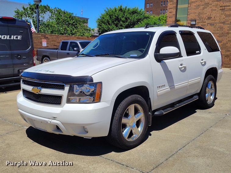 2010 Chevrolet Tahoe SUV - EW1038