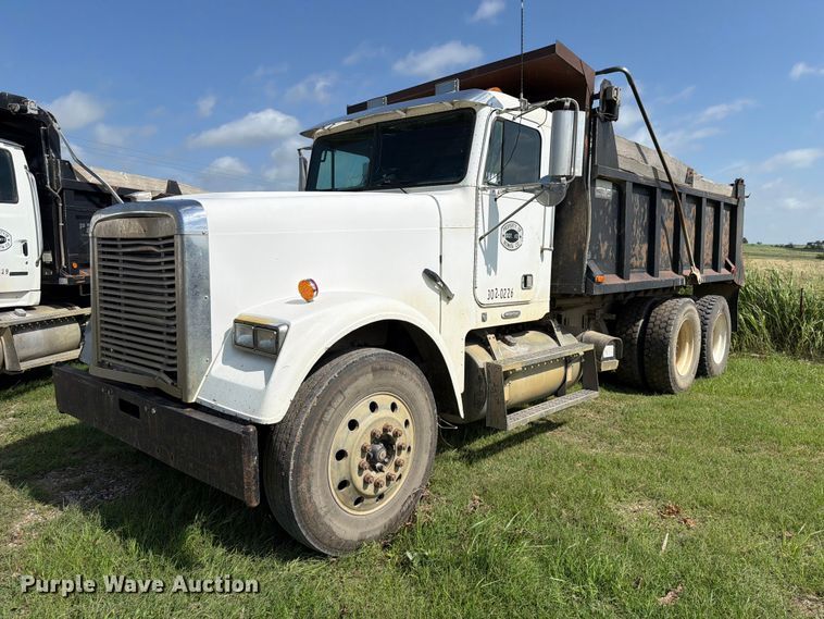 1999 Freightliner FLD120 dump truck - EX2509