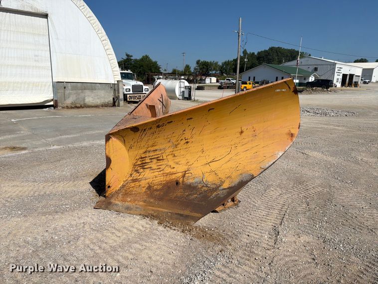 Adam's Snow Plow 6 V plow - FB5778