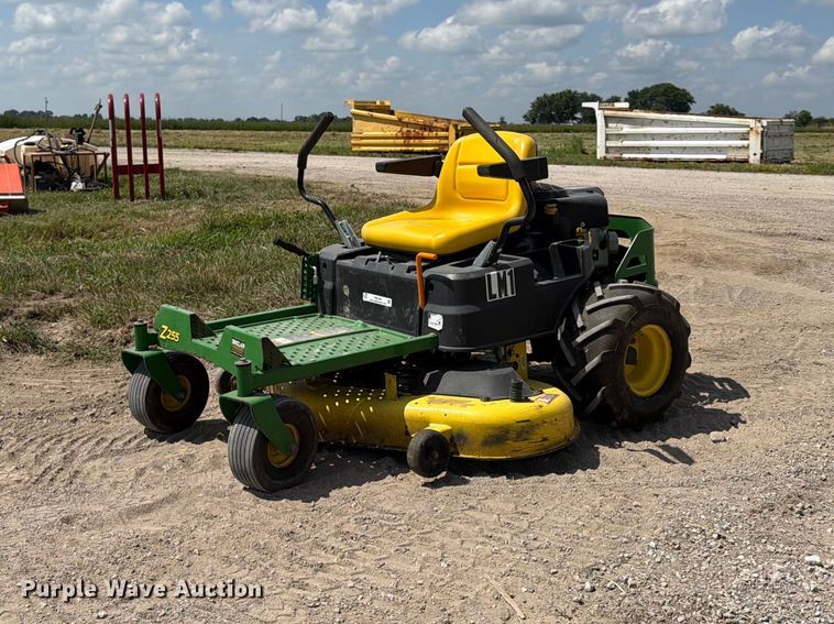 2021 John Deere Z255 ZTR lawn mower - FB5796
