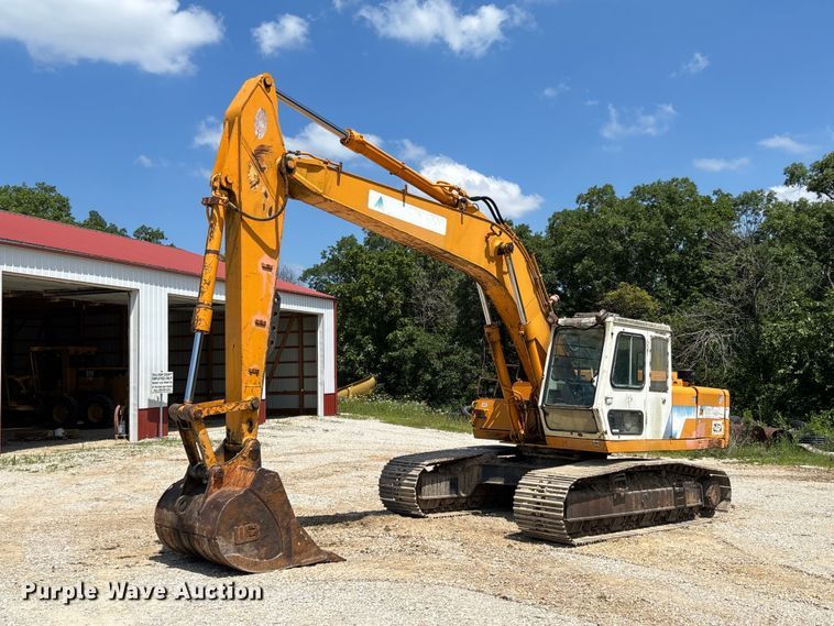 1995 Hyundai Robex 200LC excavator - FC1887