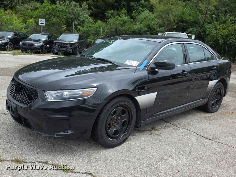 2019 Ford Taurus Police Interceptor  - FH6115