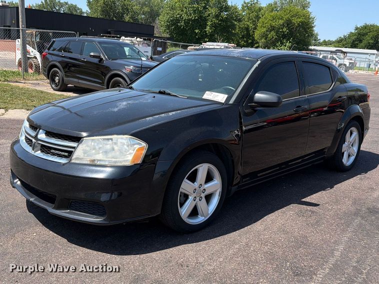 2011 Dodge Avenger  - FH6175