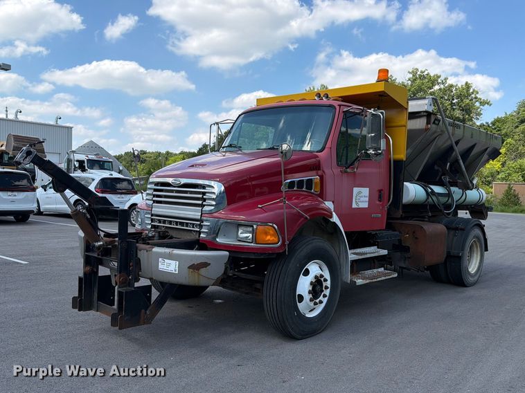 2004 Sterling Acterra hook lift truck - FH6279