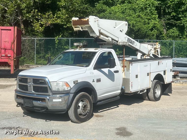 2012 Dodge Ram 5500 bucket truck - FT6024