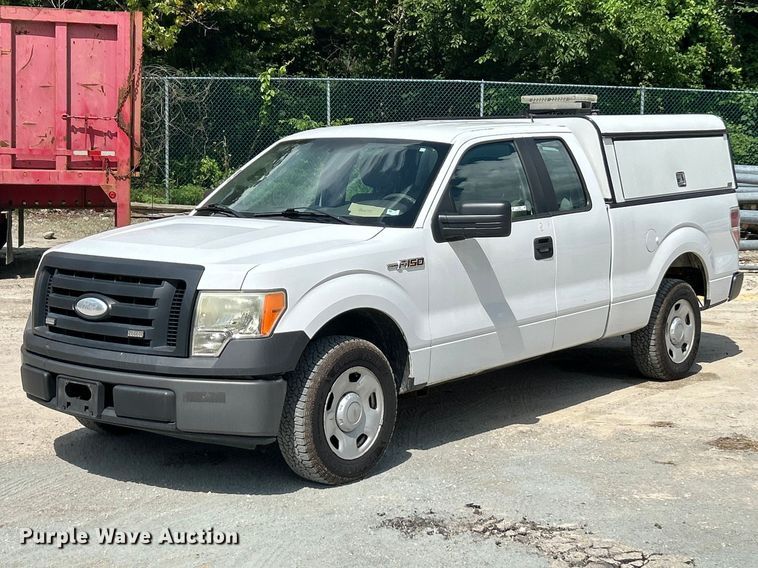 2009 Ford F150 XL Ext. Cab pickup truck - FT6034
