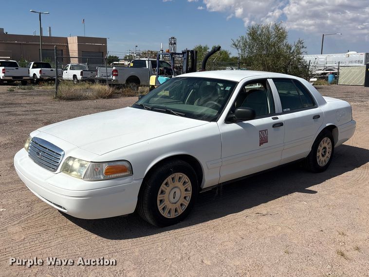 2005 Ford Crown Victoria  - JM9503