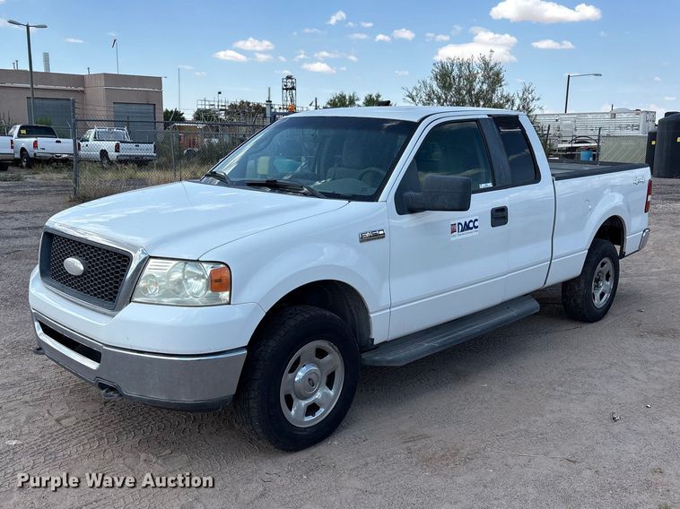2007 Ford F150 Ext. Cab pickup truck - JM9507