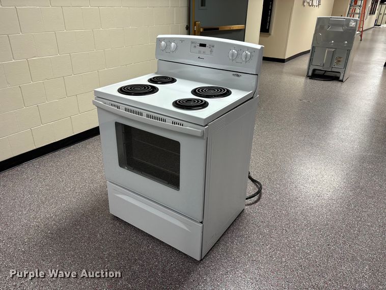 Amana ACR4303MEW0 stove - NM9886