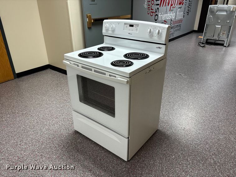 Amana ACR4303MEW0 stove - NM9888
