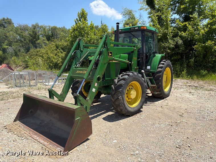 John Deere 7410 MFWD tractor - DQ7962