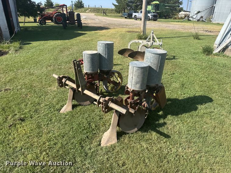 Dempster planter - DY3013