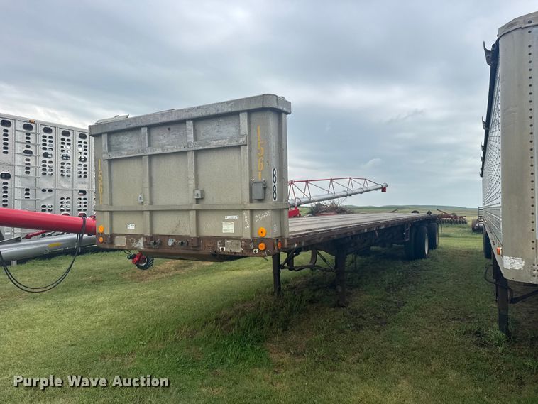 1988 Transcraft flatbed trailer - DY3078