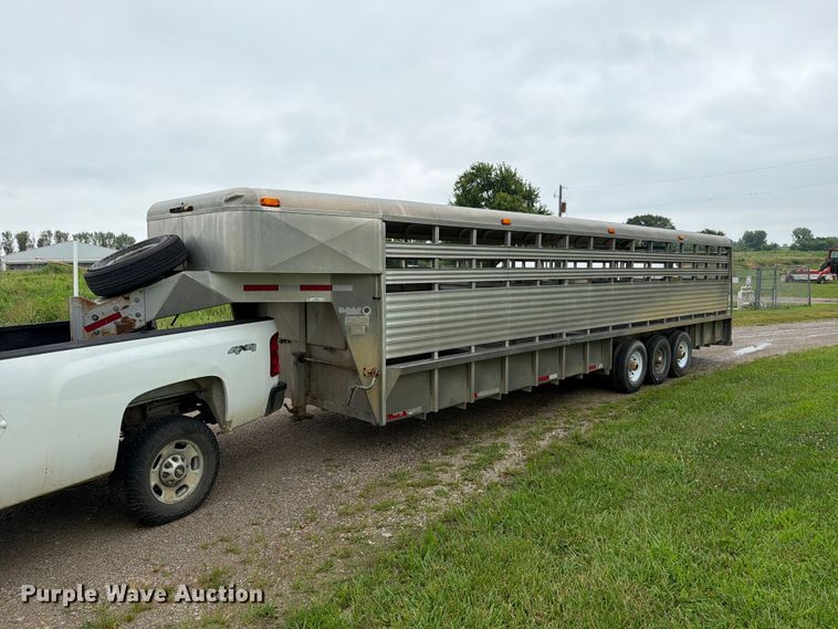 2008 Kodiak livestock trailer - EO8658