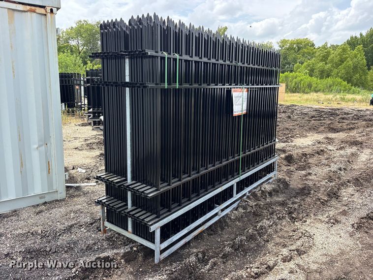 (22) Valley Pioneer F10 fence panels - ET0294