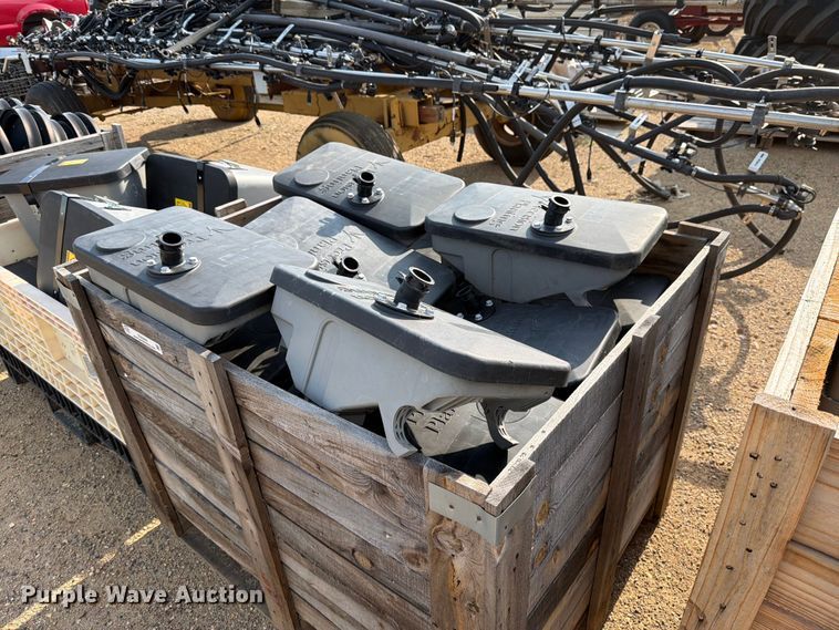 (23) m-set hoppers - EU5844
