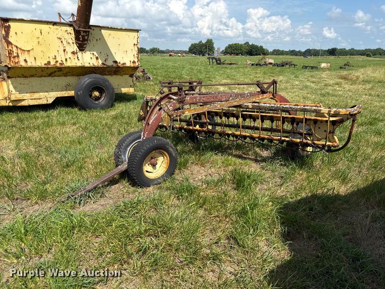 New Holland 259  hay rake - EX2083
