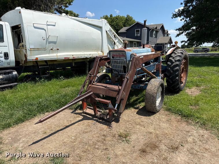 Ford 5000 tractor - EX2110