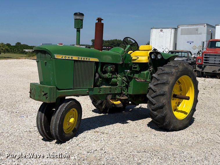 1967 John Deere 3020 tractor - EX4576