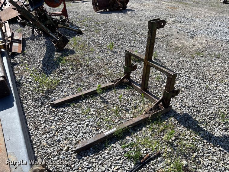42" L three point forks - FC1949