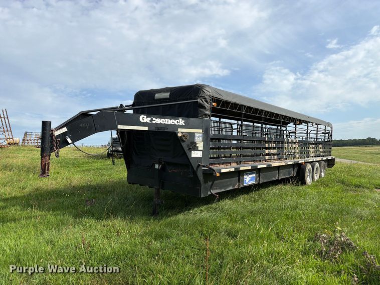 2015 Gooseneck Trailer Mfg. Co. Inc. B781T livestock trailer - FK3117