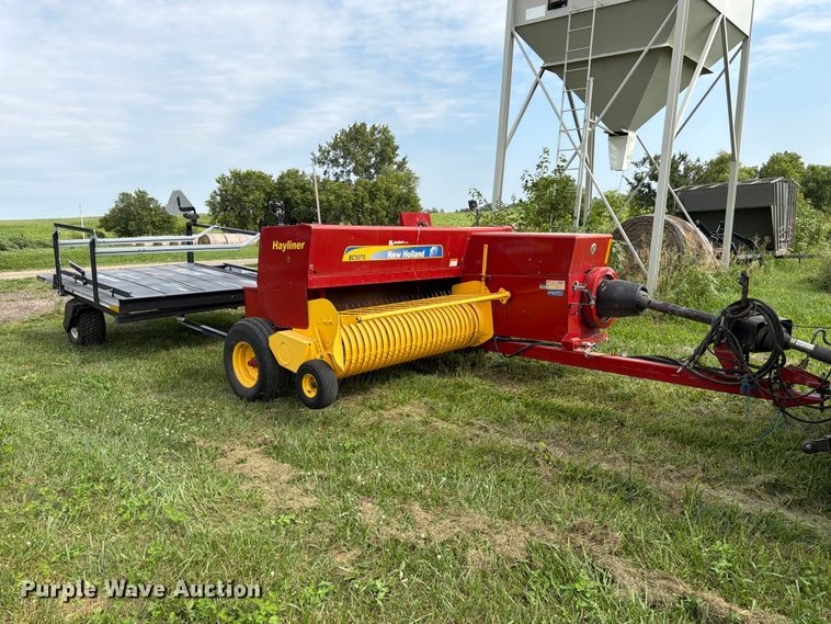 2021 New Holland BC5070 small square baler - FK3239