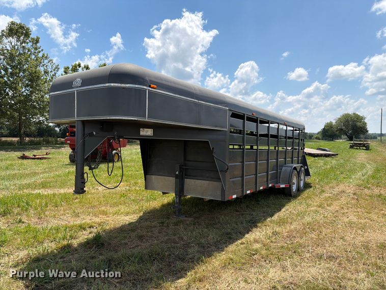 2010 Triple B & J Trailers livestock trailer - FK4082