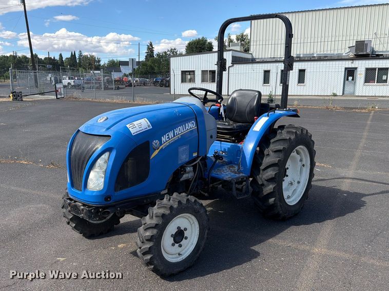 2018 New Holland Workmaster 35 MFWD tractor - FK4535